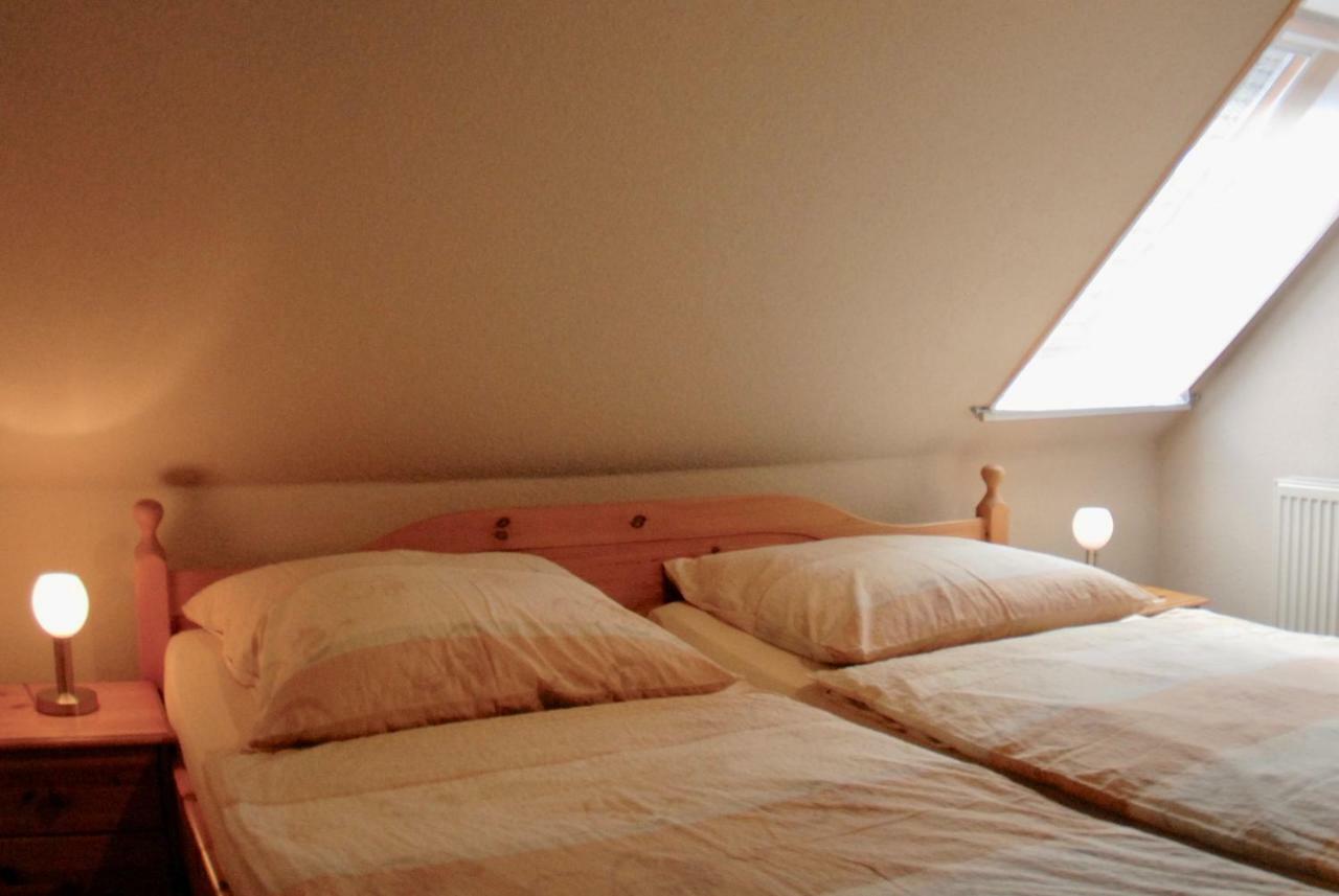 Hof Olde Warft Apartment Oldenswort Luaran gambar